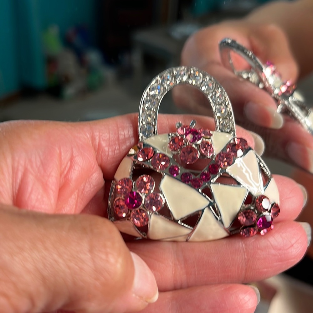 Purse brooch